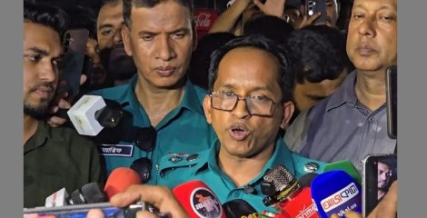 জাসদ কার্যালয়ের সামনে জড়ো হওয়া ২৮০-৩০০ জনকে যাচাই করা হচ্ছে: ডিসি হারুন