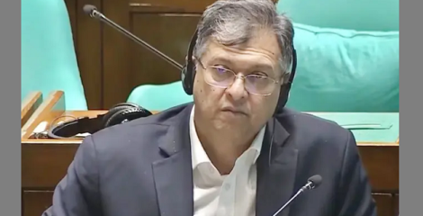 জুলাই সনদ বাস্তবায়নে দ্রুত বিল আনা হবে, সংসদে ওয়াদা স্বরাষ্ট্রমন্ত্রীর
