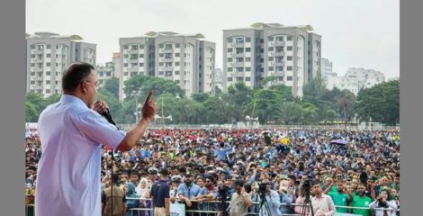 আমরা দেশকে পুনর্গঠন করতে চাইলে কেউ ঠেকিয়ে রাখতে পারবে না:  প্রধানমন্ত্রী