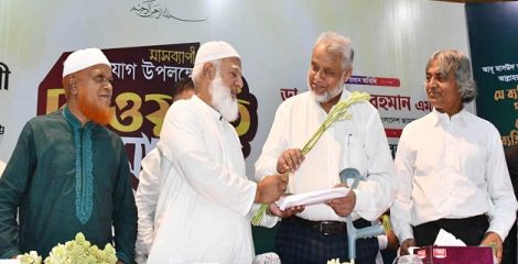 জামায়াতে যোগ দেওয়া ৬৫০ জনের মধ্যে সাবেক বিচারপতি, সেনা কর্মকর্তা, আইনজীবী, কওমি আলেম, ফুটবলার