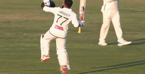 দক্ষিণ আফ্রিকায় হৃদয়ের দুর্দান্ত ডাবল সেঞ্চুরি