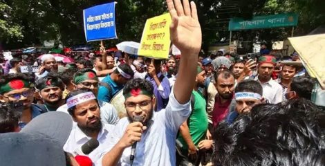 প্রাথমিকে নিয়োগ বিতর্ক, শিক্ষামন্ত্রীর আশ্বাসে আন্দোলন স্থগিত