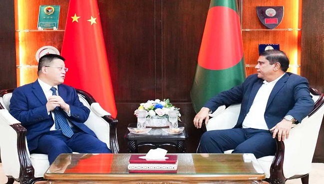 প্রতিরক্ষা উপদেষ্টার সঙ্গে চীনের রাষ্ট্রদূতের বিদায়ী সাক্ষাৎ
