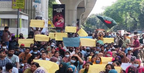 নিয়োগপত্রের দাবিতে শাহবাগে প্রাথমিকের নিয়োগবঞ্চিতদের অবস্থান
