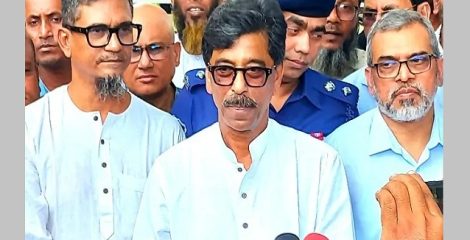 সংকট নেই, একটি দুষ্টচক্র সার মজুতের চেষ্টা করছে: কৃষিমন্ত্রী