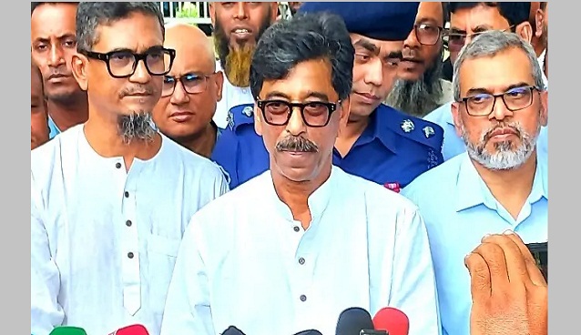 সংকট নেই, একটি দুষ্টচক্র সার মজুতের চেষ্টা করছে: কৃষিমন্ত্রী