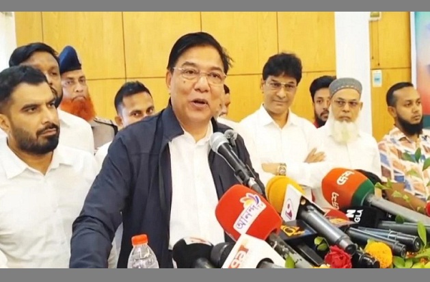 বট বাহিনীর বিরুদ্ধে কঠোর ব্যবস্থা নিচ্ছে সরকার: বিমানমন্ত্রী