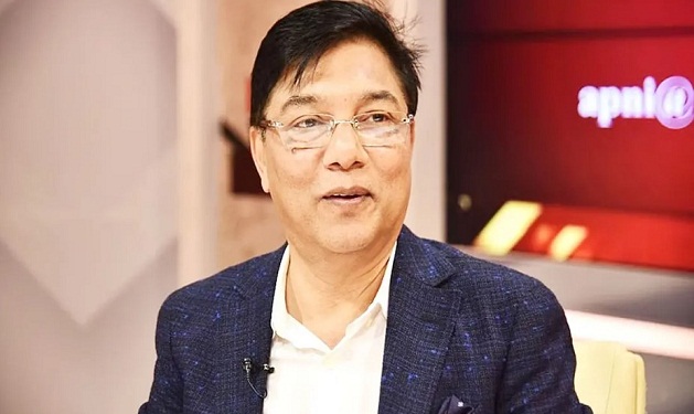 ডিসেম্বরে শেখ হাসিনার দেশে ফেরার গুঞ্জনকে হাস্যকর বললেন বিমানমন্ত্রী