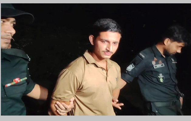 সামাজিক যোগাযোগমাধ্যমে অস্ত্রের মহড়া, লালমাইয়ে কিশোর গ্যাং নেতা গ্রেফতার