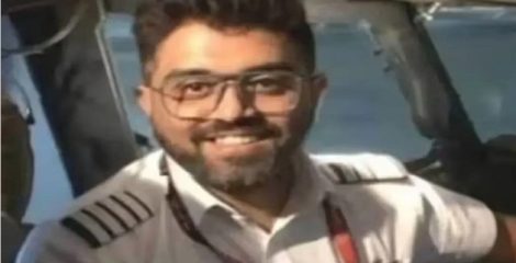 সন্ত্রাসী হামলা ঠেকিয়ে জীবন বাঁচানো সেই ভারতীয় পাইলটকে সম্মান জানাবে যুক্তরাষ্ট্র