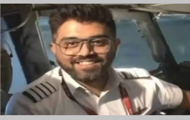 সন্ত্রাসী হামলা ঠেকিয়ে জীবন বাঁচানো সেই ভারতীয় পাইলটকে সম্মান জানাবে যুক্তরাষ্ট্র