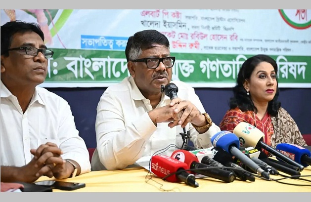 ধ্বংসস্তূপের মধ্য থেকে অর্থনৈতিক পুনর্গঠনে কাজ চলছে : হুইপ দুলু