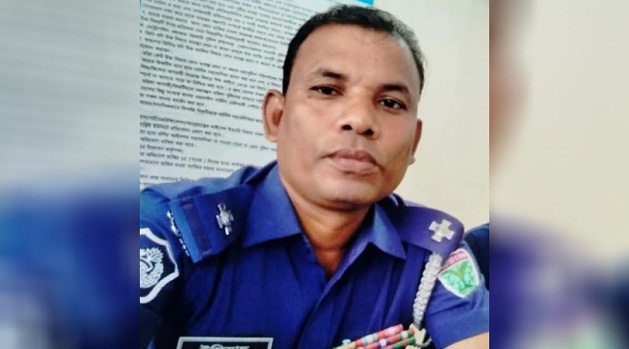 আমি পোশাক লাগিয়েছি ঘুষের টাকা দিয়ে, ঘুষ খাওয়ার জন্যই: এএসআইয়ের বক্তব্য ভাইরাল