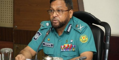 চাঁদাবাজ ও ভূমি দখলবাজদের বিরুদ্ধে কঠোর ব্যবস্থা নেয়ার হুঁশিয়ারি ডিএমপি কমিশনারের