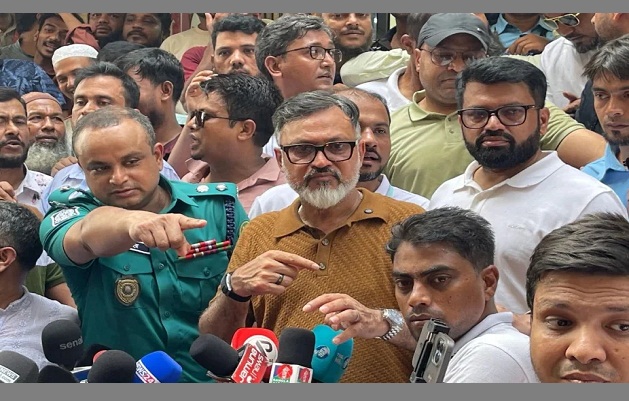 ফুটপাত ও সড়ক জঞ্জালমুক্ত না হওয়া পর্যন্ত উচ্ছেদ অভিযান চলবে: ডিএনসিসি প্রশাসক
