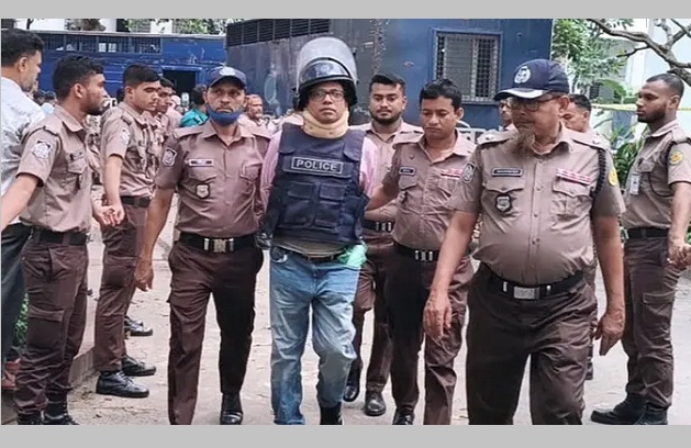 ‘ভয় পাইছে, ভয় পাইছে’ বলতেই পলককে থামালেন ট্রাইব্যুনাল