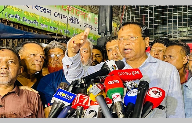 চকবাজারে দুর্ঘটনাস্থল পরিদর্শন করে যা বললেন ডিএসসিসি প্রশাসক