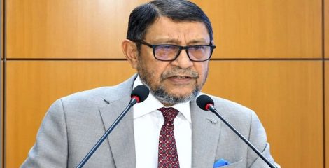 নিজ এলাকার নারীদের ব্রেস্ট ক্যান্সার নিয়ে সচেতন করুন: চিকিৎসকদের স্বাস্থ্যমন্ত্রী