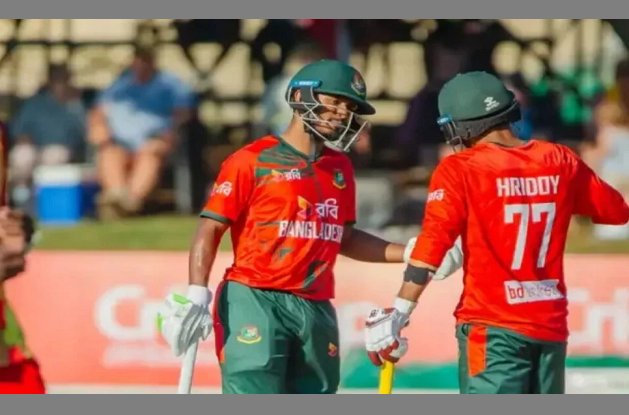 ৩৩ ওভারেই অলআউট, ৯৯ রানে জিম্বাবুয়ের কাছে হারল টাইগাররা