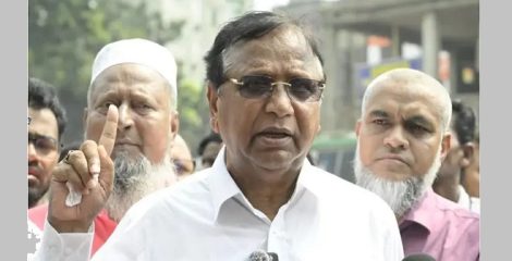 অনুমোদিত স্থান ছাড়া সড়ক-ফুটপাতে হকার বসলেই মালামাল ক্রোক-মামলা