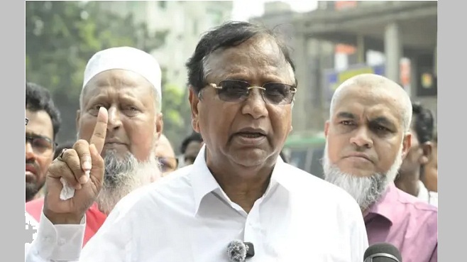 অনুমোদিত স্থান ছাড়া সড়ক-ফুটপাতে হকার বসলেই মালামাল ক্রোক-মামলা