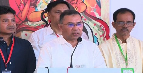 সরকার ঐক্যবদ্ধভাবে এগিয়ে যেতে চাইলেও একটি মহল বিভ্রান্তি ছড়াচ্ছে : প্রধানমন্ত্রী